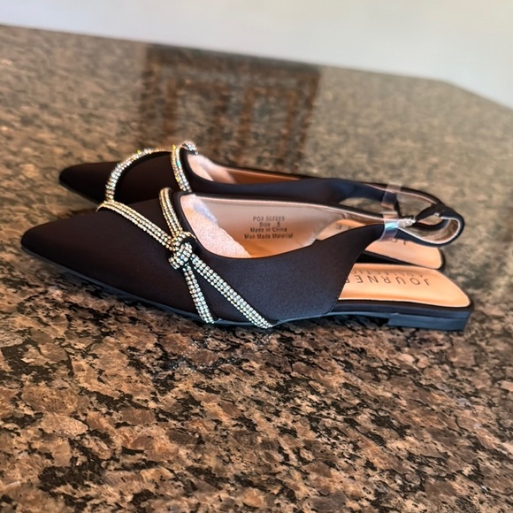Journee Collection Rebel Black Flats with embellished rhinestones Design NWT 6 - Picture 8 of 9